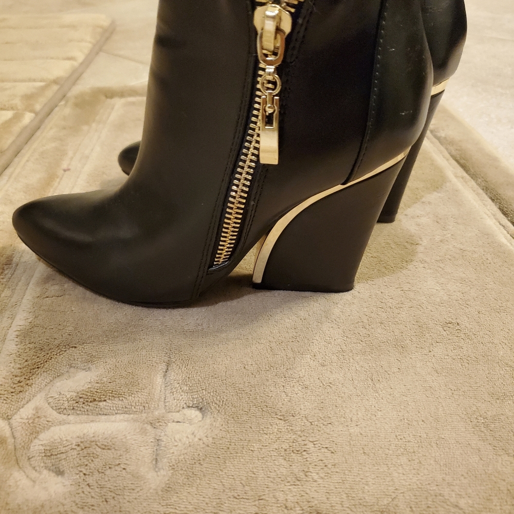 shoes - Picture 5 of 15
